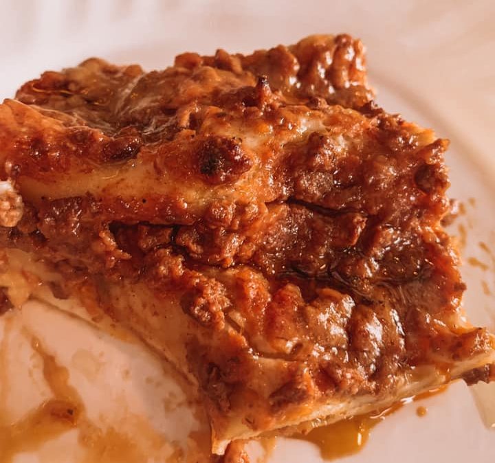 Popular foods in Italy lasagna