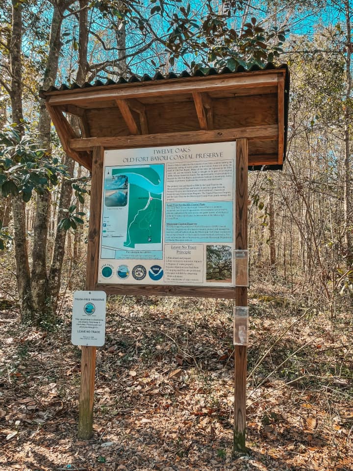 Twelve Oaks trail signage