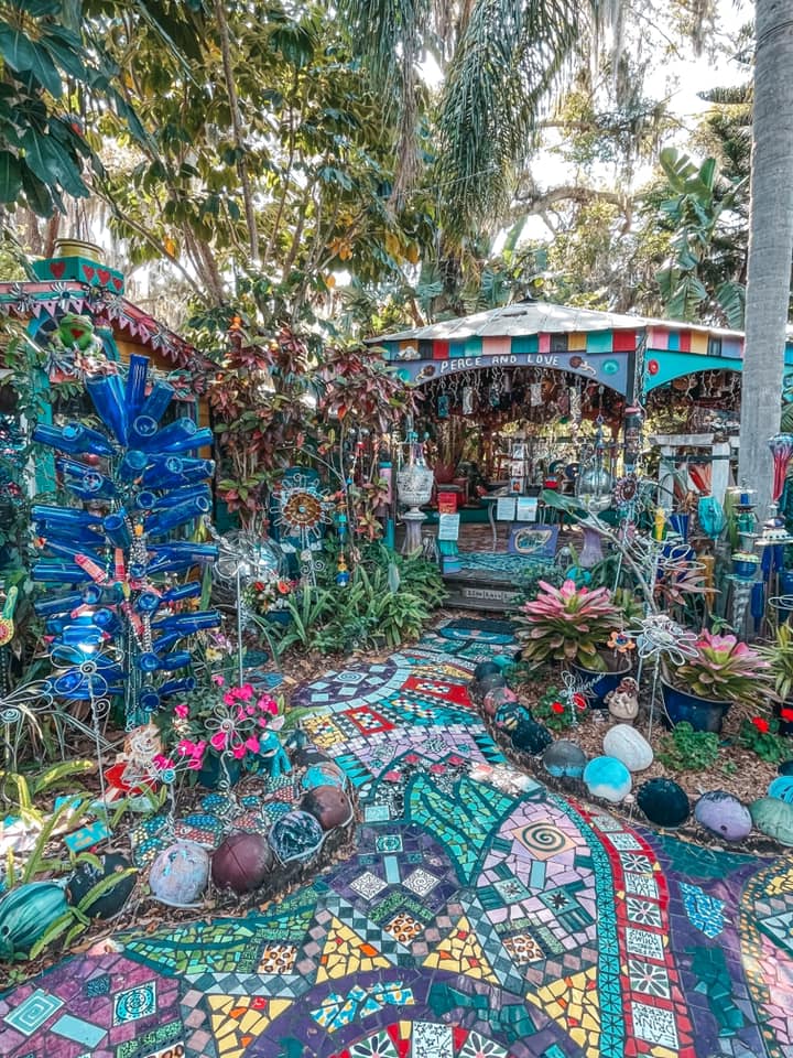 Gazebo and other decor at Whimzeyland