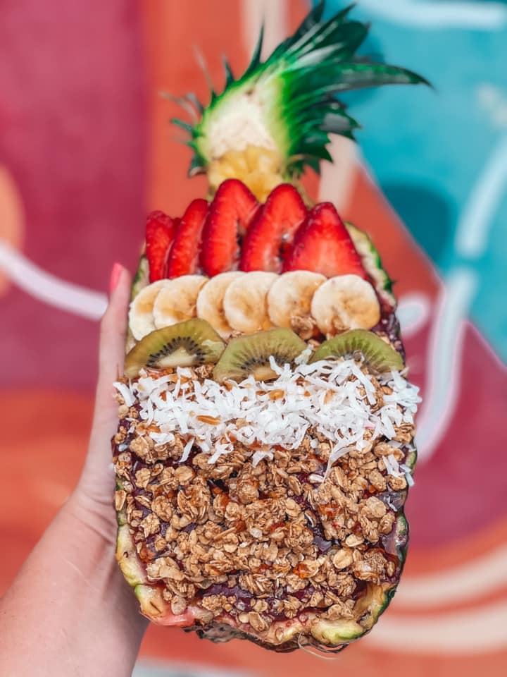 acai bowl from ooh raw