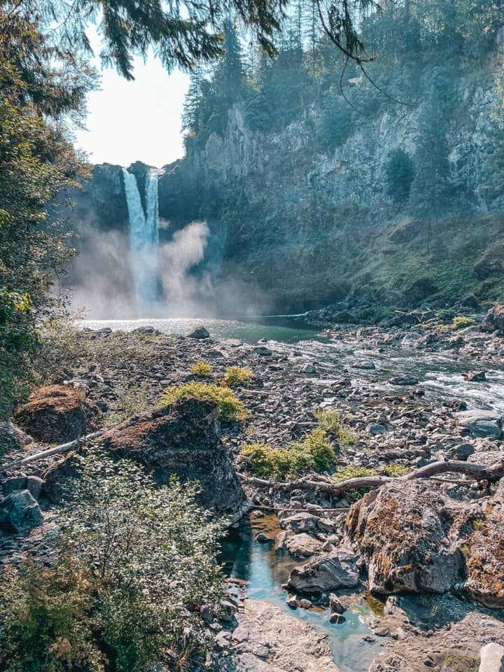 lower viewpoint at Snoqualmie Falls