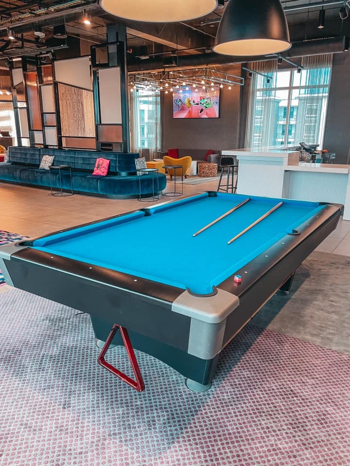 Aloft Midtown Tampa pool table and lounge area