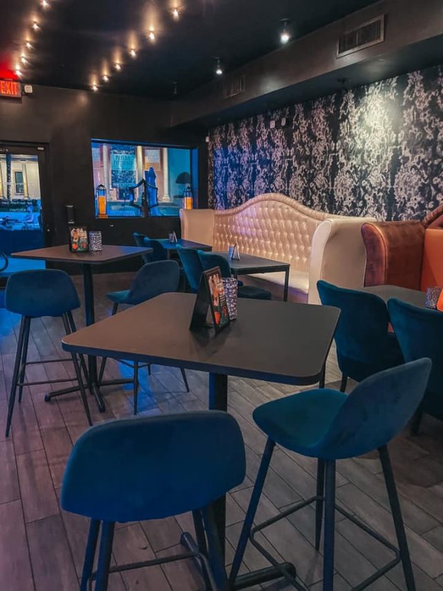 A Local's Guide 22 BEST Downtown St. Pete Bars