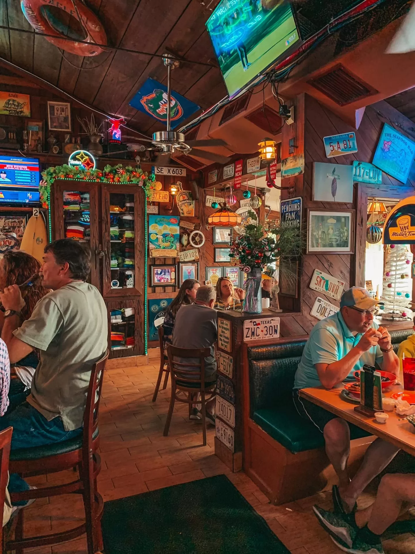 Cooters restaurant Clearwater Beach