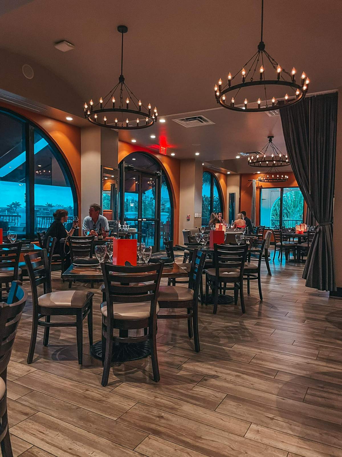 hotel zamora dining area