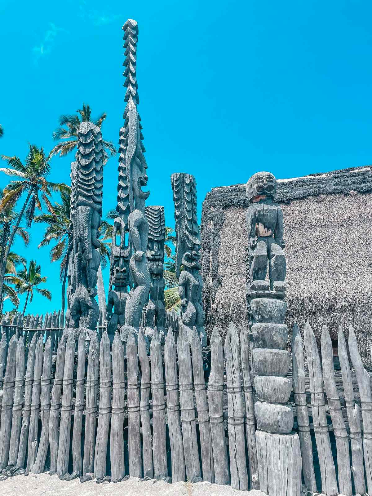 Pu'uhonua O Honaunau National Historical Park Big Island totems