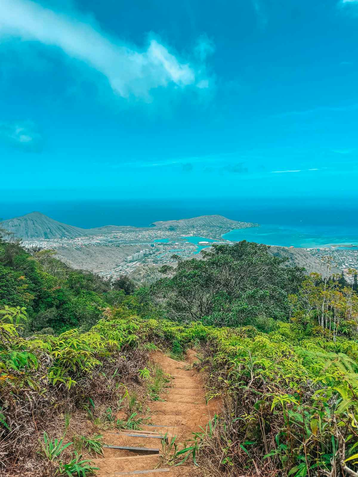 Kuliouou ridge trail hike Oahu