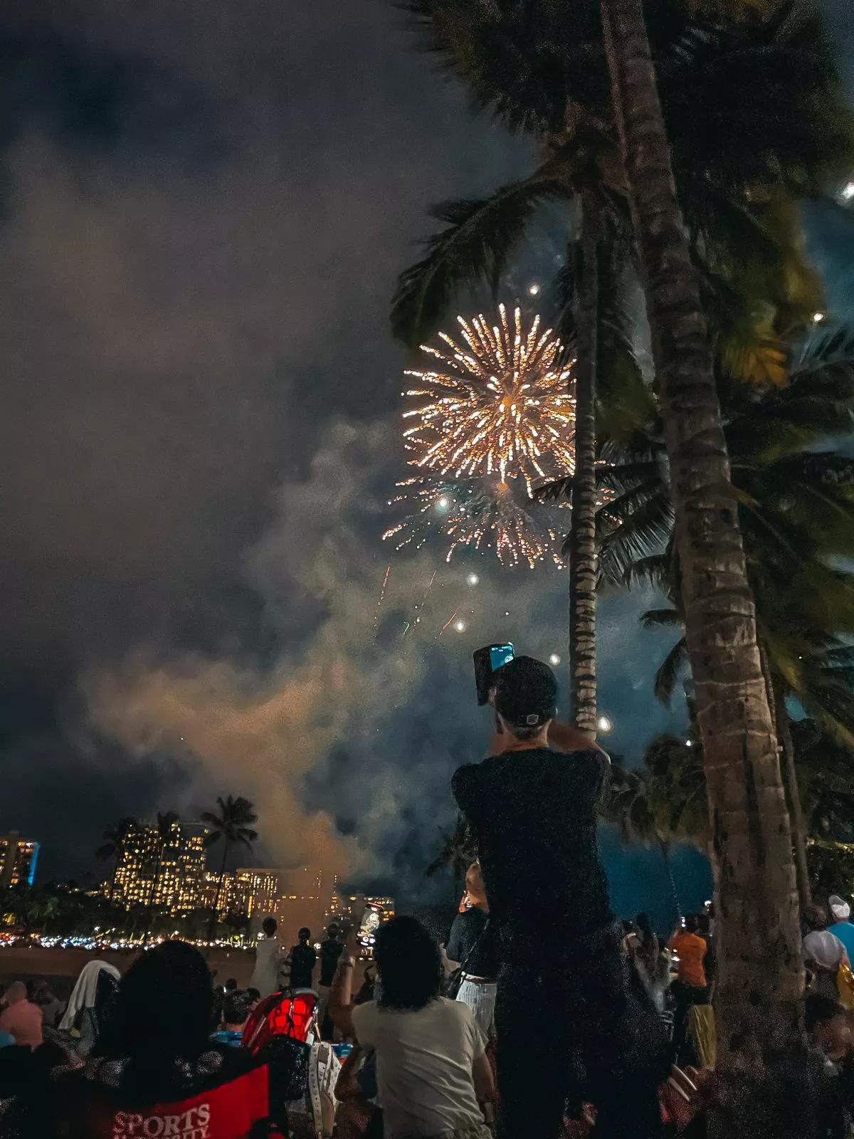 Free fireworks in Waikiki Oahu