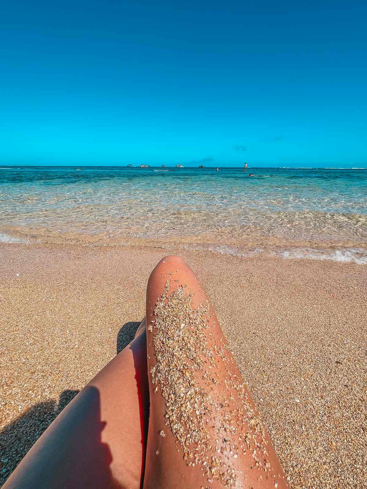 Beautiful waters and golden sand at Tunnels Beach on the North Shore of Kauai