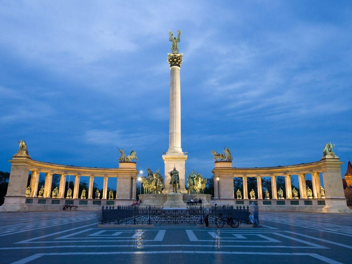 Heroe's Square in Budapest