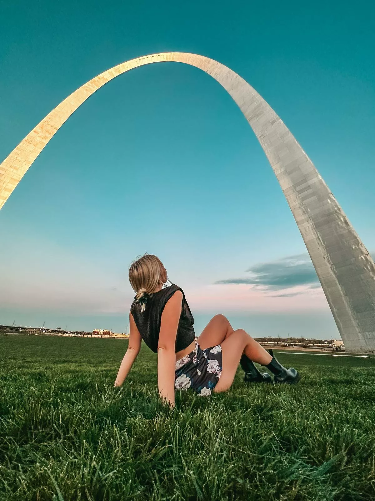 woman spending a Weekend in St. Louis by visiting the Central Library