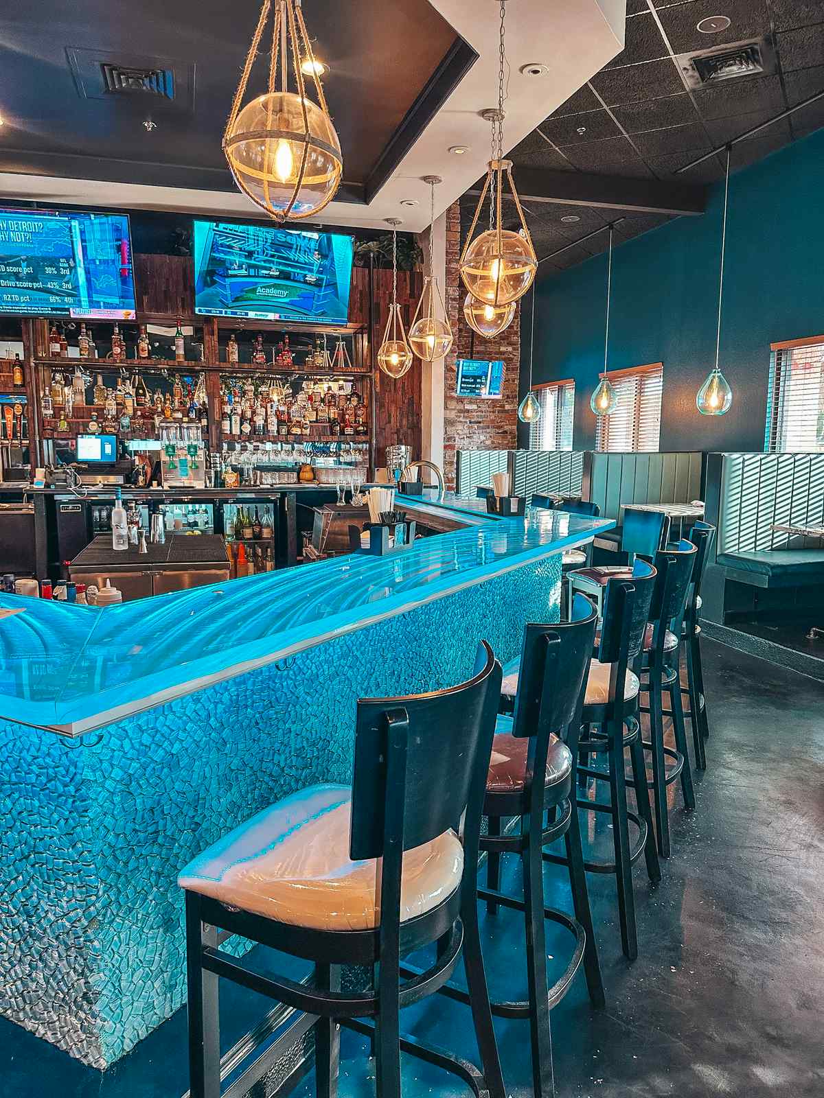 SeaGlass Tavern Westchase restaurant bar