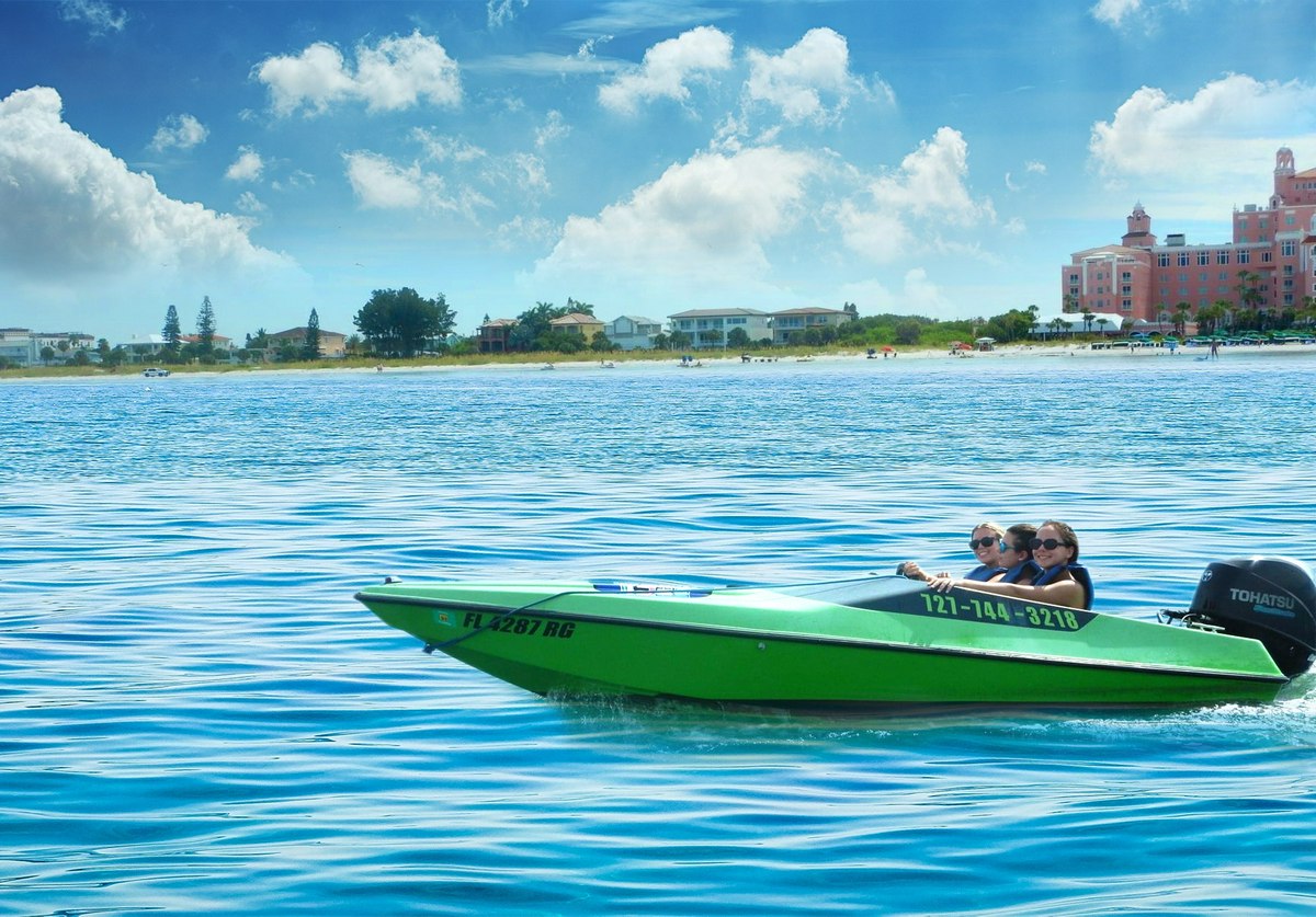 Destiny Snyder with her friends enjoying tampa bay with pete boat tours