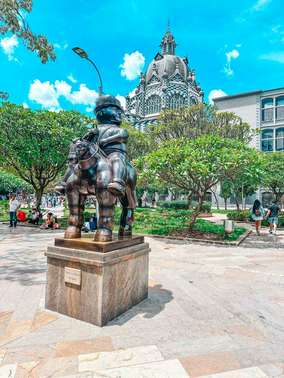Plaza Botero Medellin