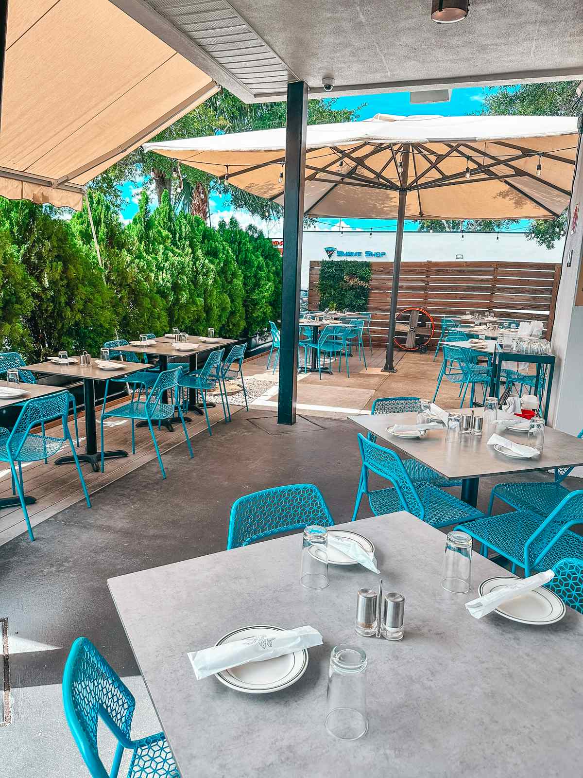 Jay Luigis downtown st pete restaurant patio