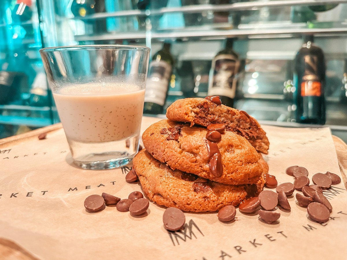 Meat Market Tampa cookies and milk