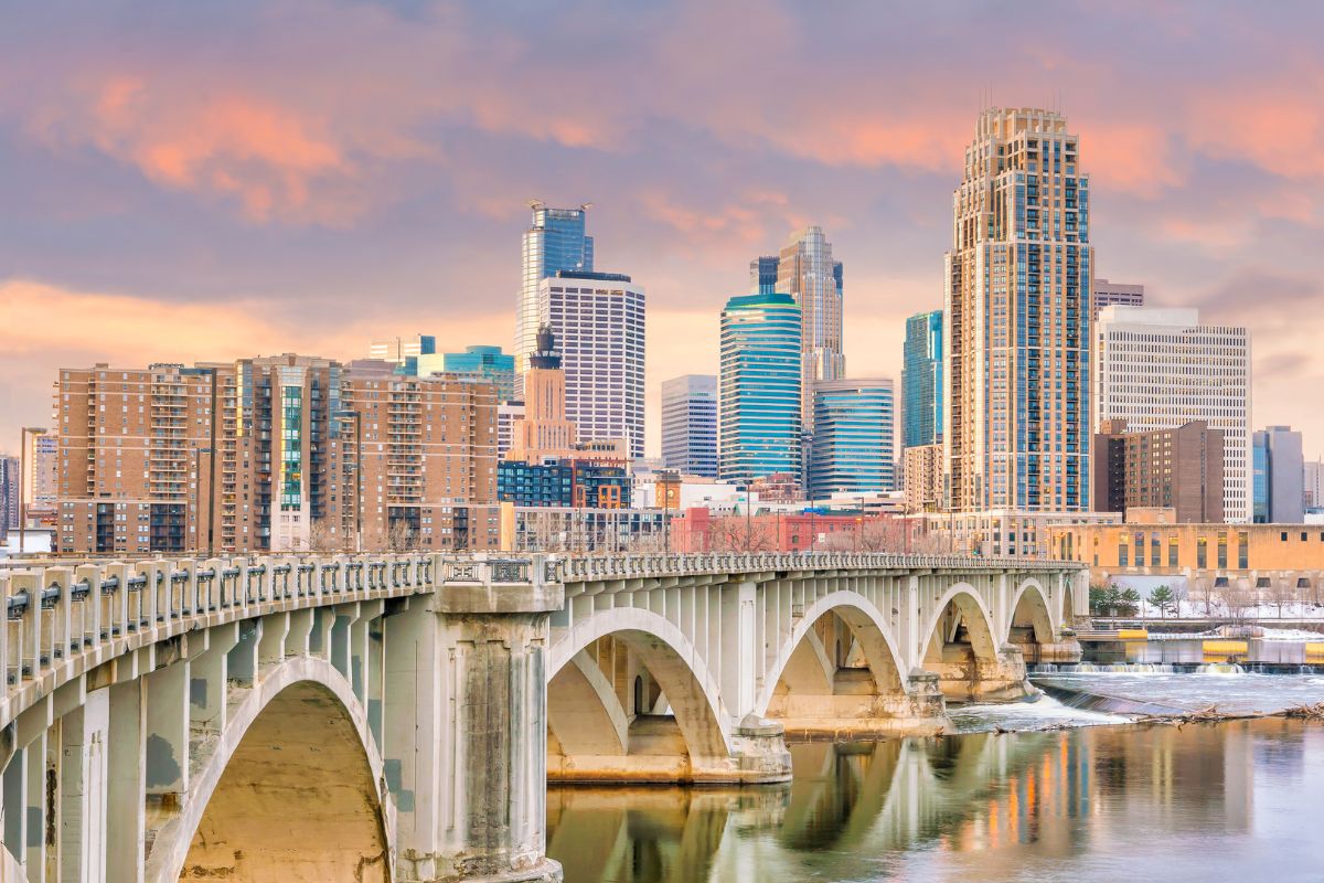 downtown Minneapolis skyline