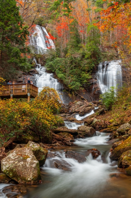 13 Amazing Helen, Georgia Waterfalls to Visit