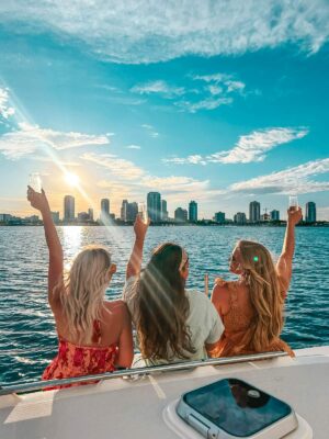 9 Amazing St. Pete Boat Tours, Which One Should You Choose?