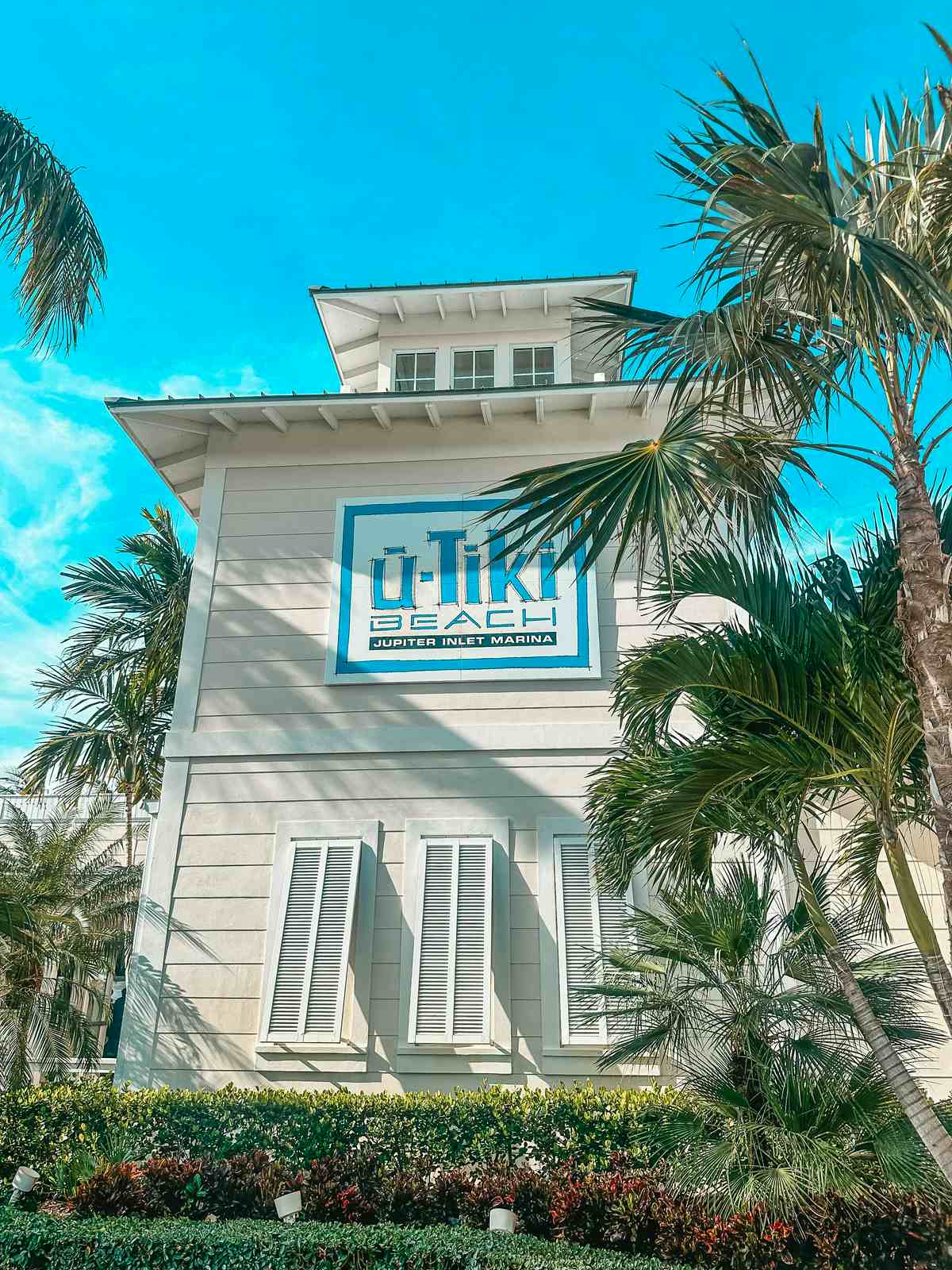 U Tiki Beach Jupiter Florida restaurant