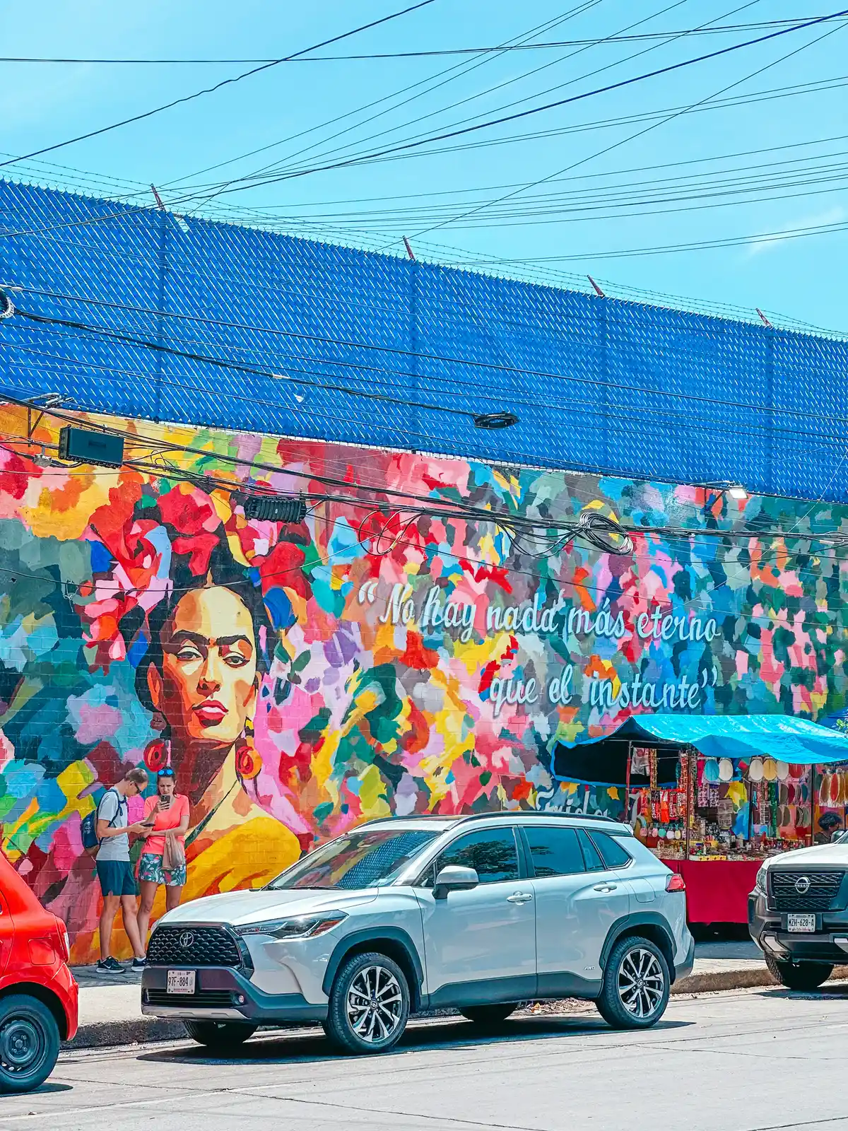 Frida quote and mural outside of the Coyoacan Market