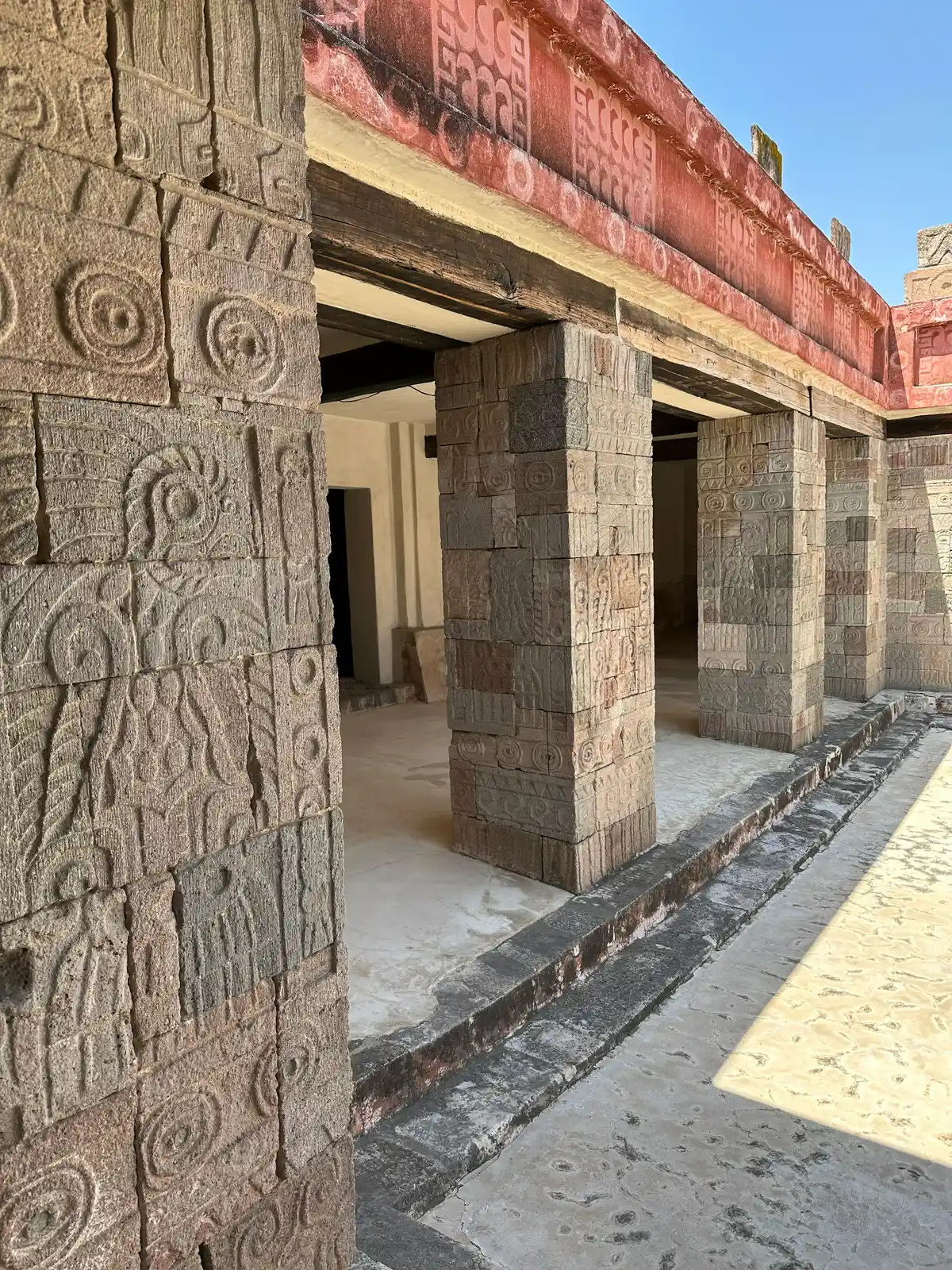 Structures around the Teotihuacan Pyramids