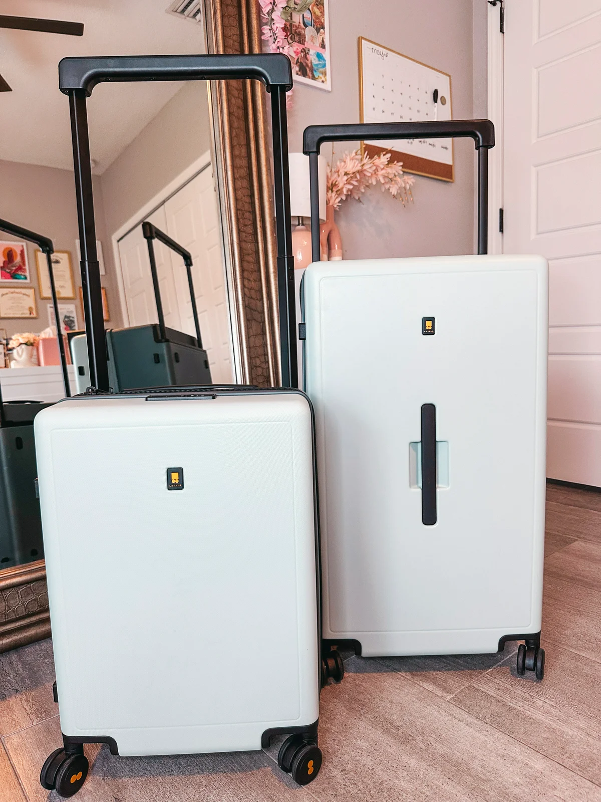 Level 8 Voyageur 20” and 28” Set from the front