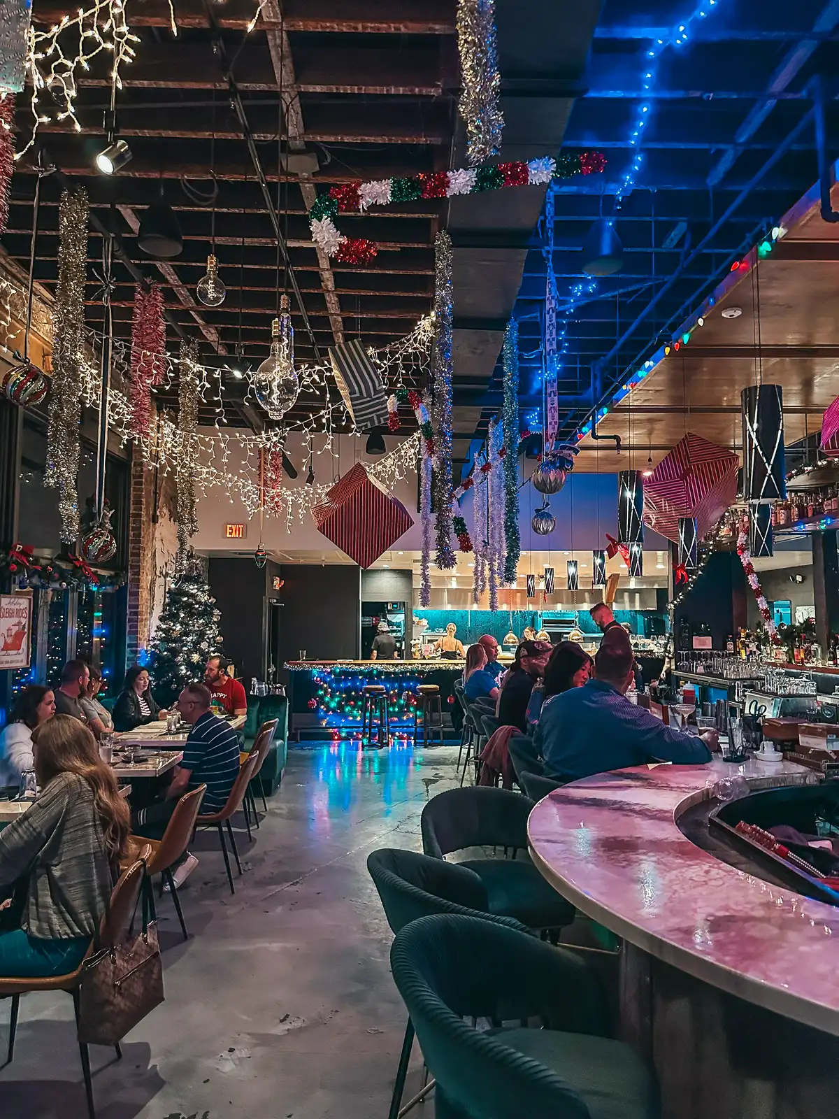Barterhouse Ybor Decorated For The Holidays
