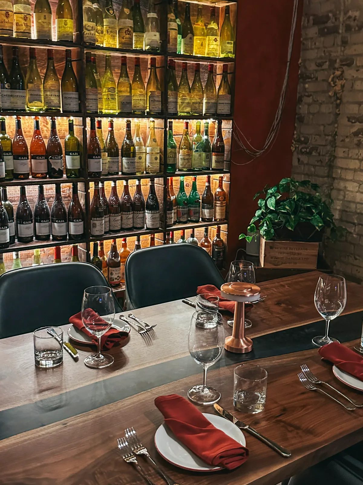 Dining Area At Chateau Cellars In Ybor City