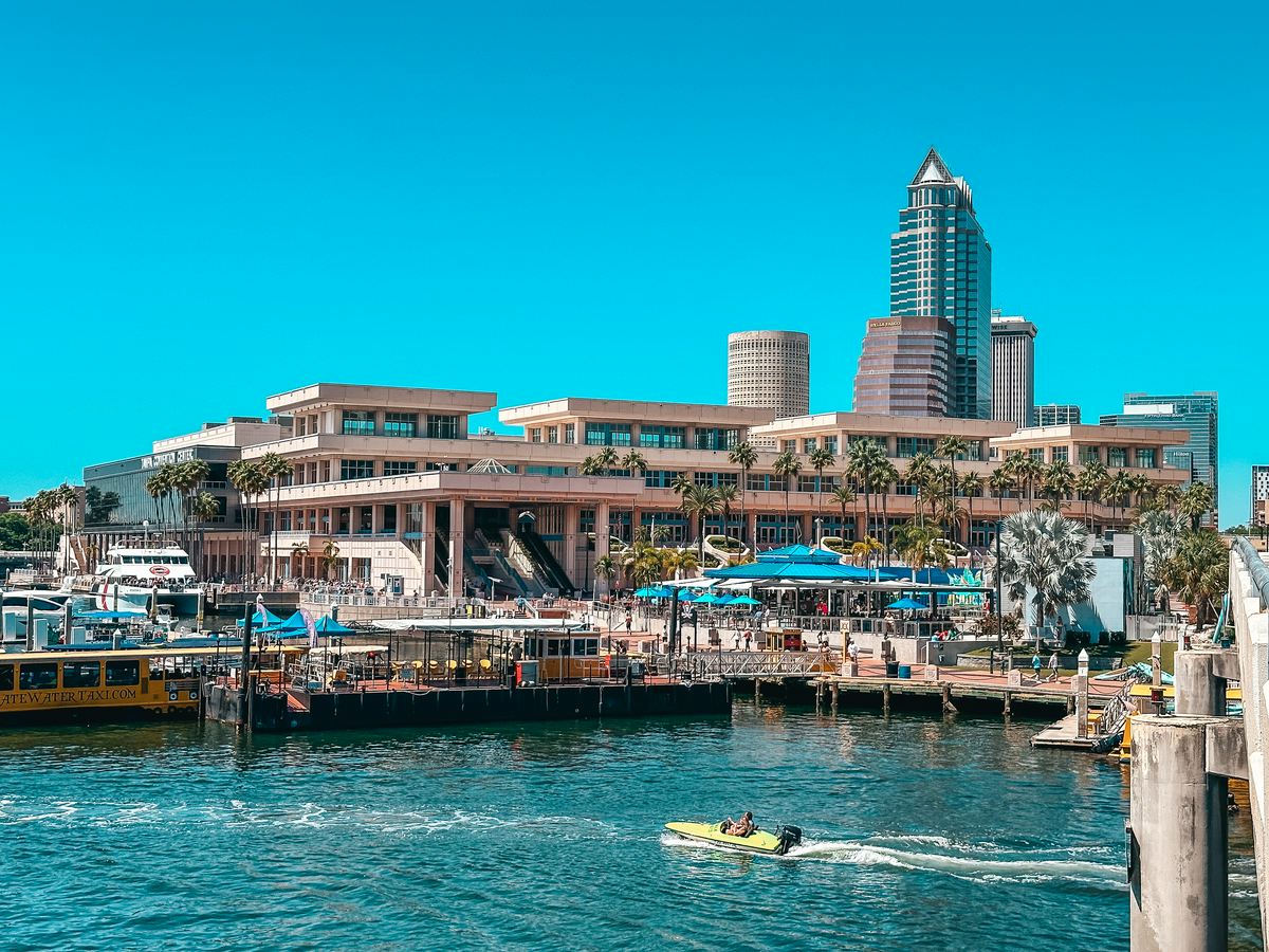 The Sail Pavillion In Tampa With Boat Cruiser