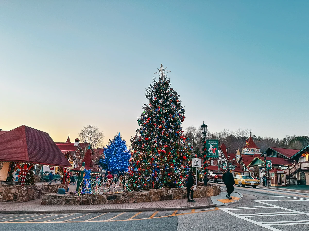 Helen Georgia Decorated For Christmas Time